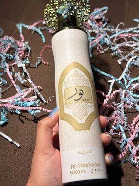 Noor Gold & Cream Decorative Air Freshener - 300ml
